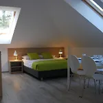 Veell - Tylko 4 Minuty Od Pieknej Szerokiej Plazy