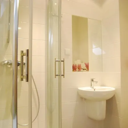 Veell - Tylko 4 Minuty Od Pieknej Szerokiej Plazy *