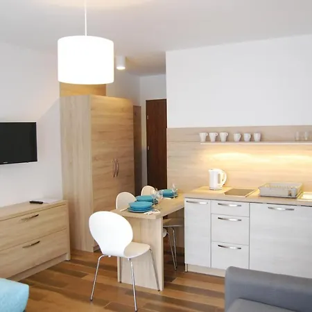 Veell - Tylko 4 Minuty Od Pieknej Szerokiej Plazy