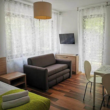 Veell - Tylko 4 Minuty Od Pieknej Szerokiej Plazy * Pobierowo