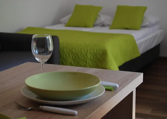 Veell - Tylko 4 Minuty Od Pieknej Szerokiej Plazy